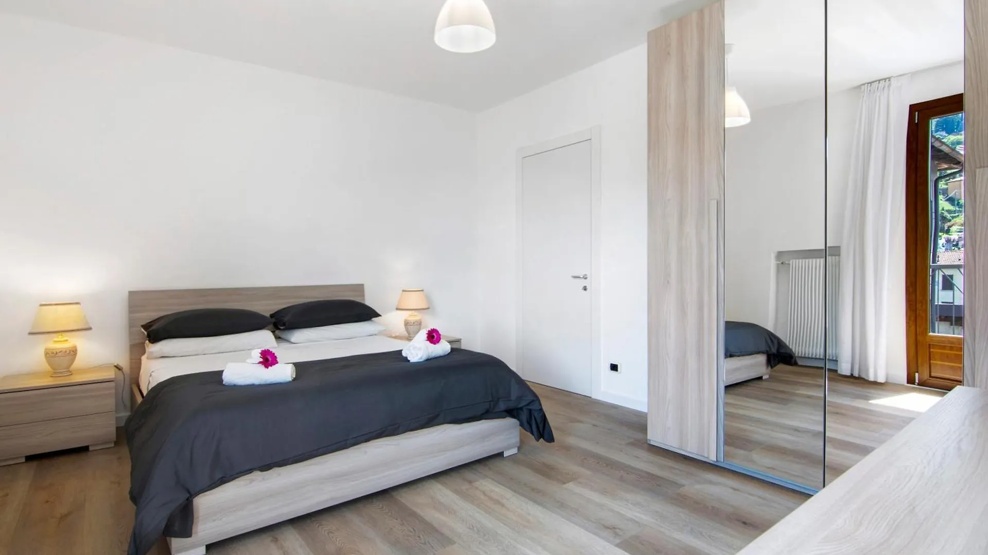 Lägenhet Casa Vacanza Guattini Cremia